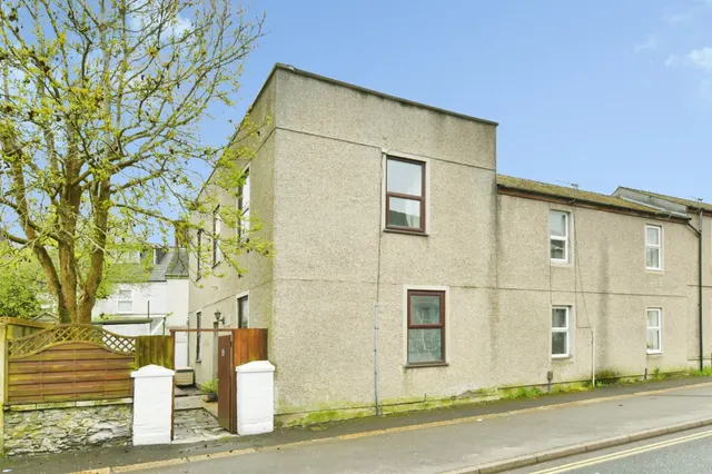 Embankment Road, Plymouth, photo 1