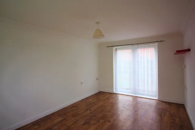 Oakroyd Crescent, Grimethorpe, photo 3