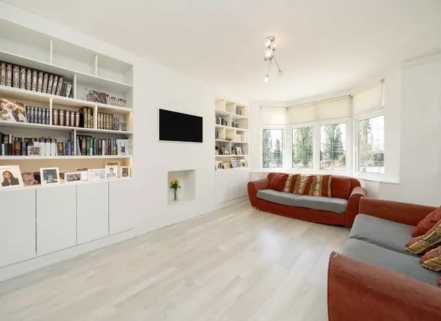 Photo 2 — Fitzalan Road, Finchley, N3