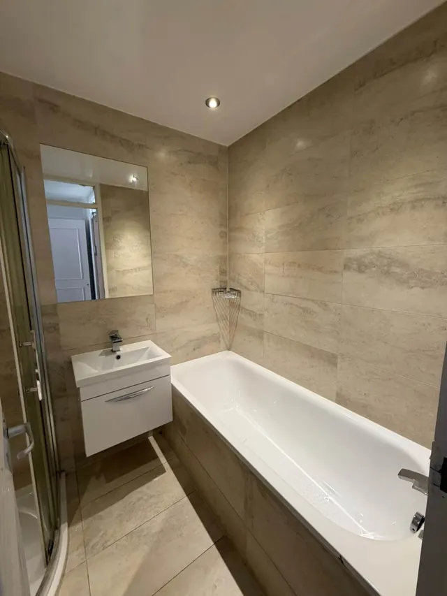 Kemps Drive, London, E14, photo 3