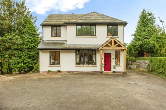 Preston New Road, Samlesbury, PR5, photo 1