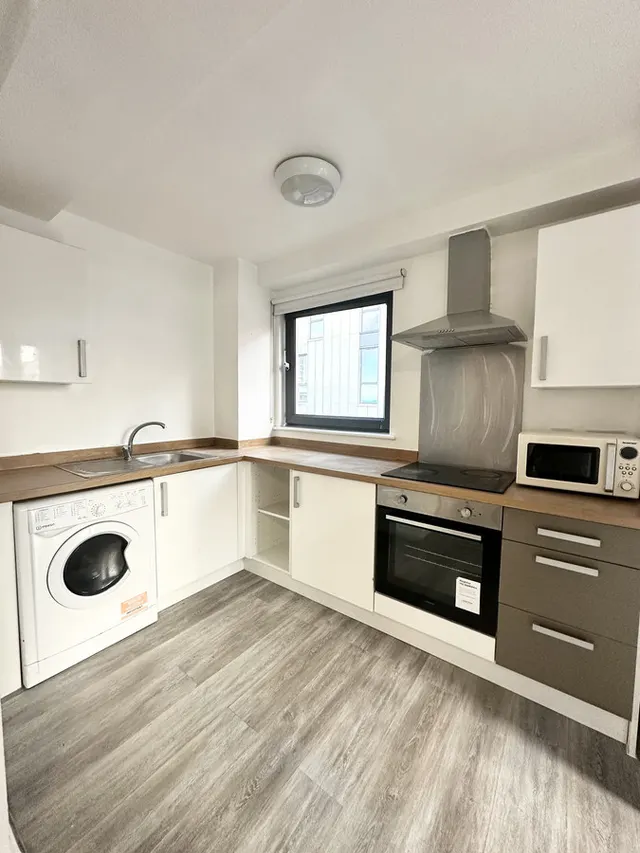 Bridport Street, Liverpool, L3, photo 3