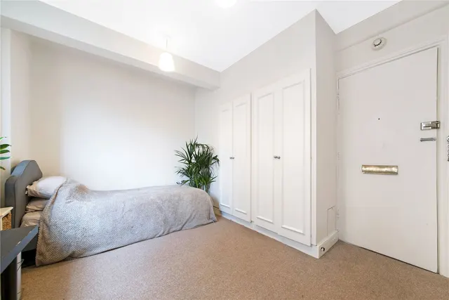 Sloane Avenue, London, SW3, photo 3
