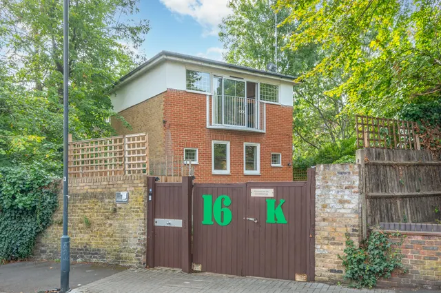 London, NW6, photo 2
