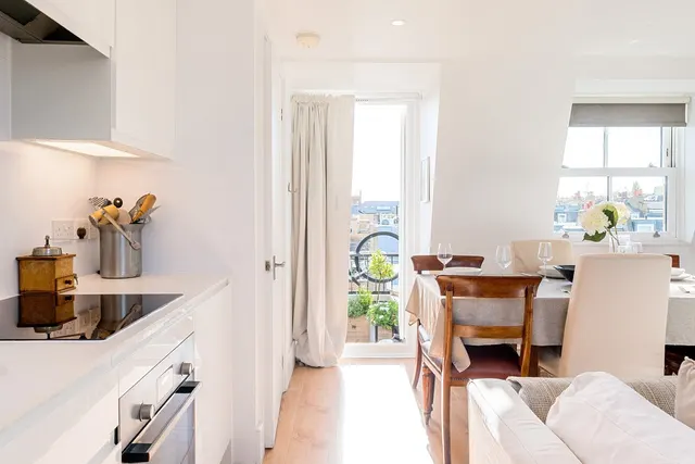 Shelgate Road, Battersea, SW11, photo 1