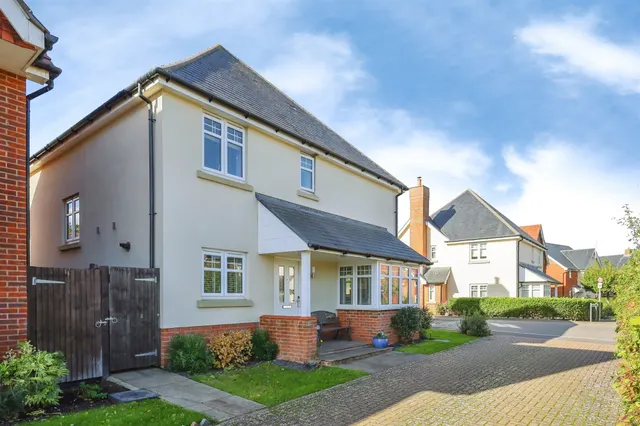 Dunnock Lane, Hellingly, BN27, photo 1