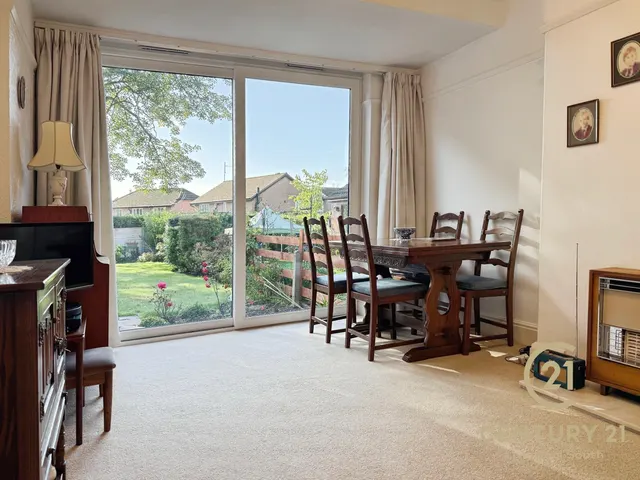 Chalfont Road, Allerton, L18, photo 2