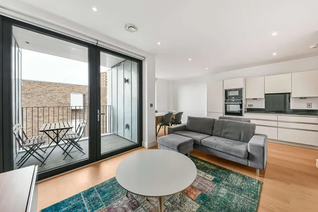 Cambridge Road, London, NW6 5FL, photo 1