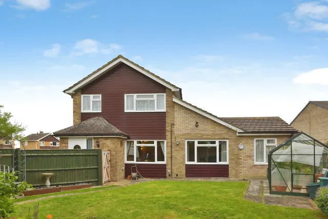 Glebe Road, Deanshanger, MK19, photo 1