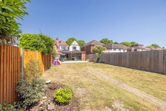 London Road, Datchet, Slough, Berkshire, SL3 9LH, photo 1
