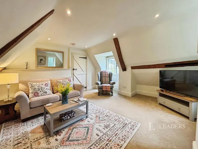 High Street, Duddington, PE9, photo 2