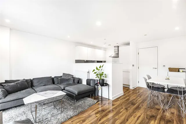 Holly Street, Hackney, London, E8 3HS, photo 1