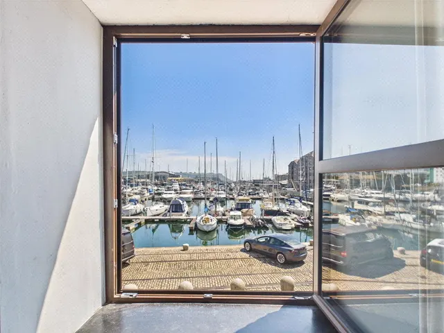 Hawkers Avenue, Plymouth, PL4, photo 1