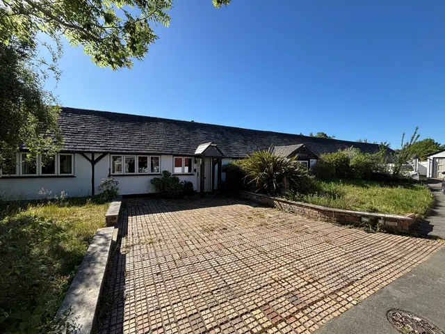 Almners Road, LyneSurrey Chertsey, KT16, photo 1