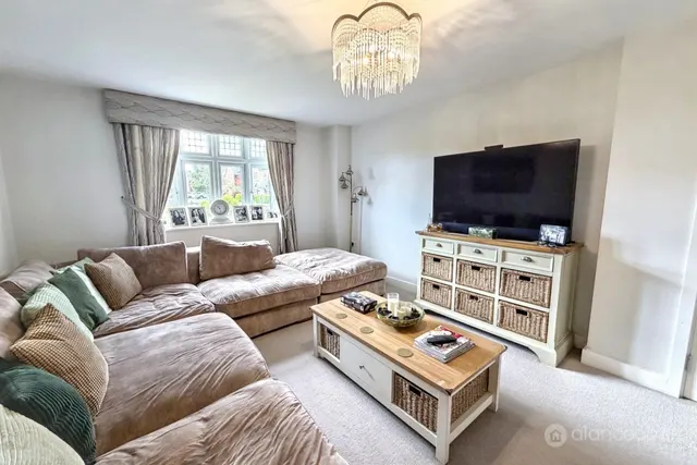 Russett Avenue, Manor Fields, CV11, photo 2