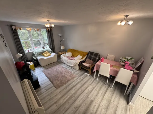 Exeter Close, Watford, WD24, photo 2