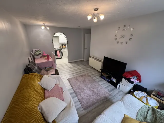Exeter Close, Watford, WD24, photo 3