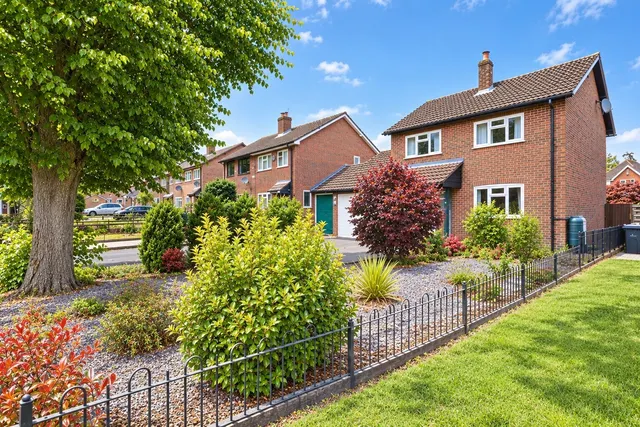 Ebor Paddock, Calne, SN11, photo 2