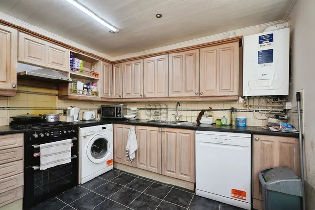 Norwood Road, Birkby, HD2, photo 3