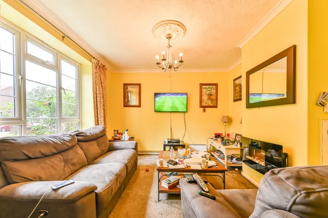Photo 3 — 36 Melford Court, Melford Road, London