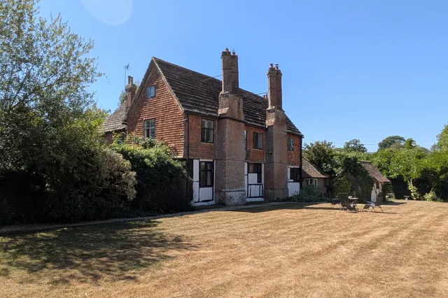 Photo 3 — Temple Lane, Capel, RH5