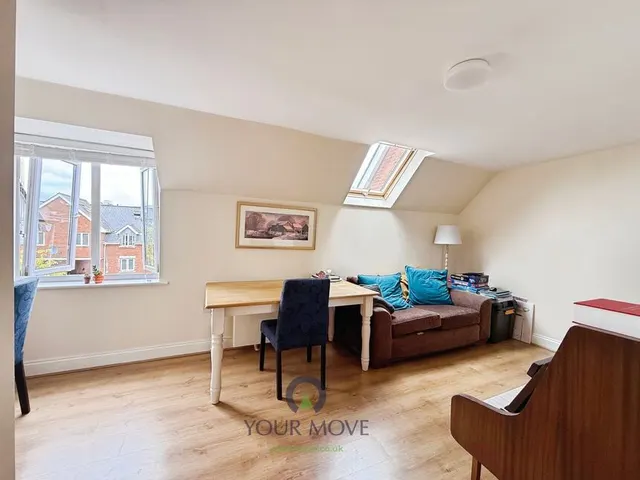 Photo 3 — Walsworth Road, Hitchin, Hertfordshire, SG4