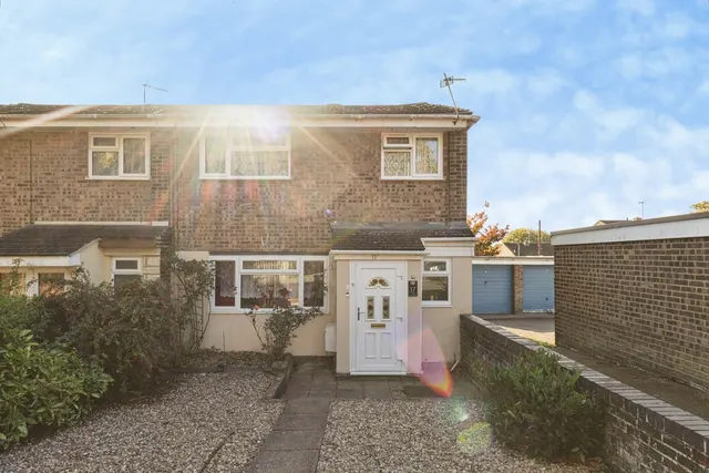 Woodfield, Banbury, OX16, photo 1