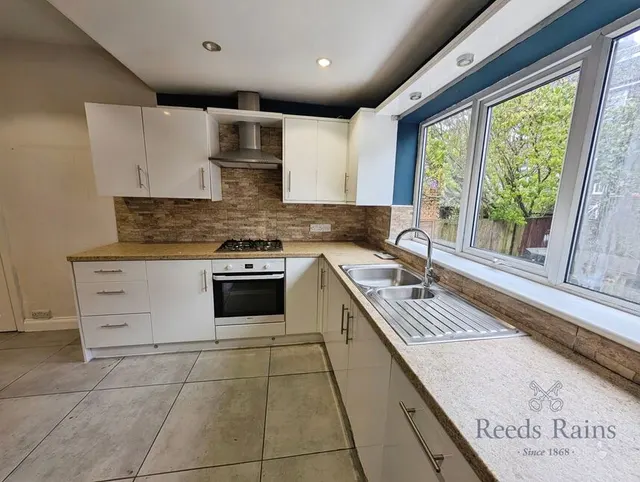 Elgood Lane, Stoke-on-Trent, ST6, photo 3