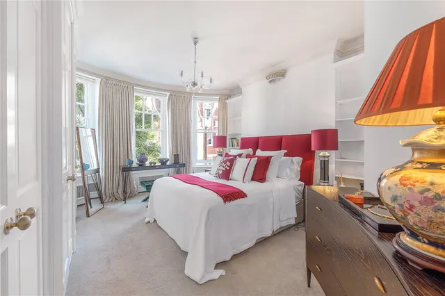 Photo 2 — Sloane Court West, London, SW3