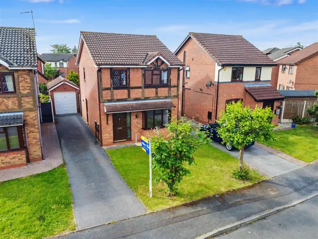Elgar Drive, Long Eaton, NG10, photo 1