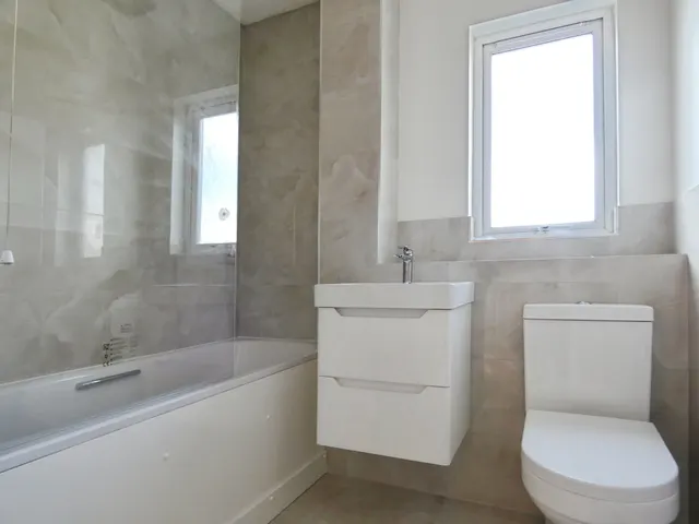 Caraway Place, Wallington, SM6, photo 3