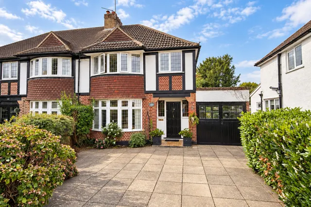 Orchard Close, Watford, Watford, WD17 3DU, photo 1