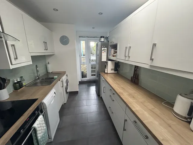 Stafford Street, Swindon, SN1, photo 3