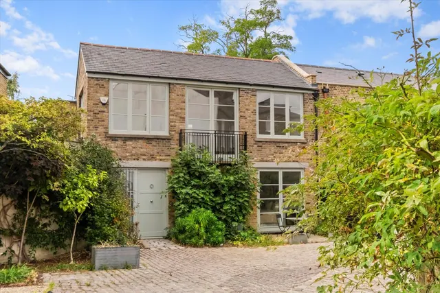 Dalling Road, London, W6, photo 1