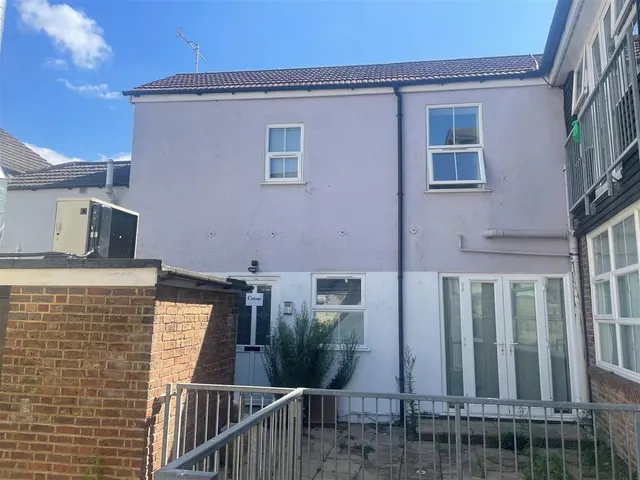 26b North Street, Worthing, photo 1