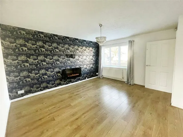 Lance Grove, Liverpool, L15, photo 2