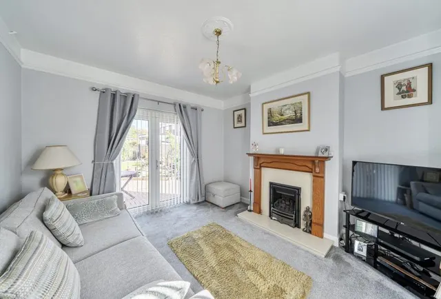 Spa Gardens, Tewkesbury, GL20, photo 2