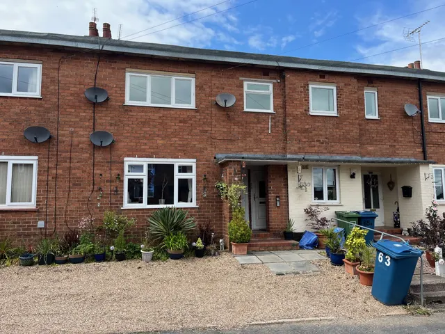 Poplar Close, Walton, Stone, ST15, photo 1