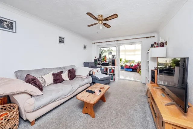 Photo 3 — Browning Drive, Bicester, Oxfordshire, OX26