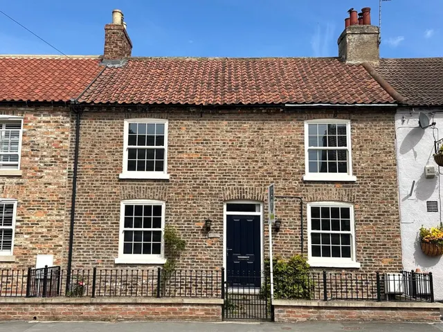 Westfield Road, YO26, photo 1