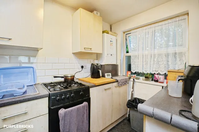Maple Drive, Birmingham, B44, photo 2