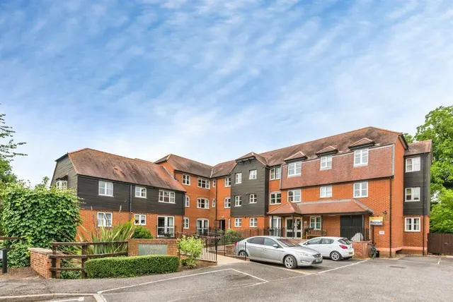 Mill Stream Court, Abingdon, OX14, photo 1