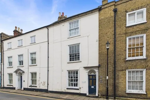 High Street, Huntingdon, PE29, photo 2