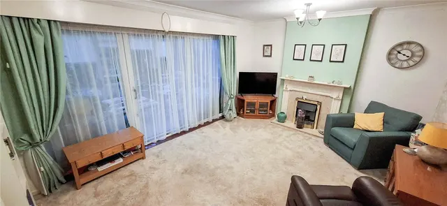 Photo 3 — Milcote Close, Redditch, Worcestershire, B98 7RW