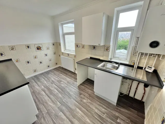 Photo 3 — Cardinal Avenue, Plymouth, PL5