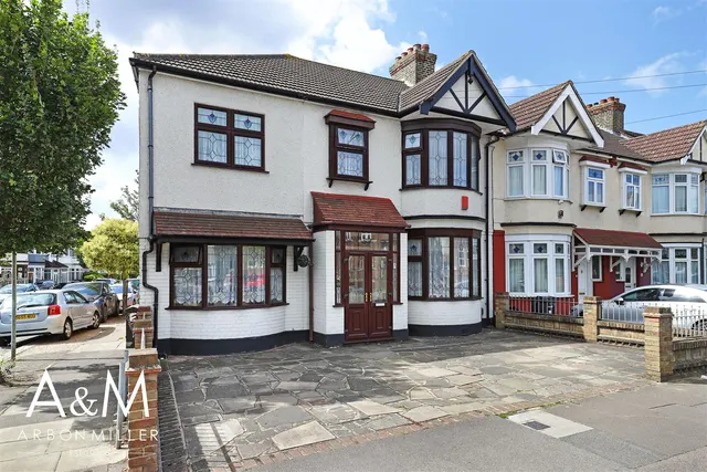 Fremantle Road, Barkingside, Ilford, Essex, IG62BB, photo 1