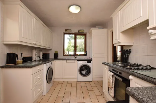 Summerfield Drive, Leeds, LS13, photo 3