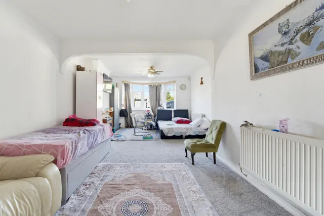 Photo 3 — Brabazon Road, Hounslow, TW5 9LW