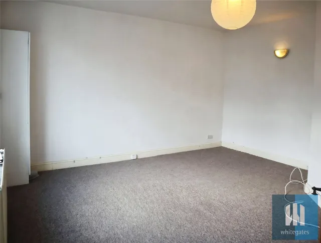 College Street, Crosland Moor, HD4, photo 3