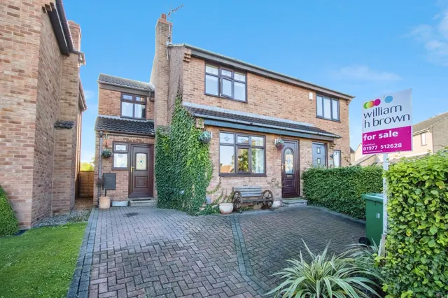 Falmouth Avenue, Normanton, WF6, photo 1